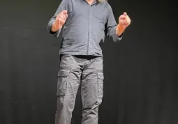 Roberto Mercadini sabato scorso sul palco del Teatro Civico